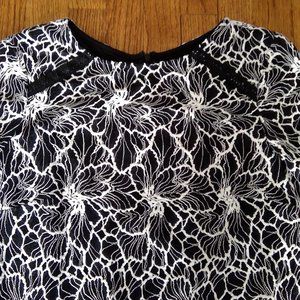 Black and White Graphic Print Dress with Ruffled Bell Sleeves - Size 10